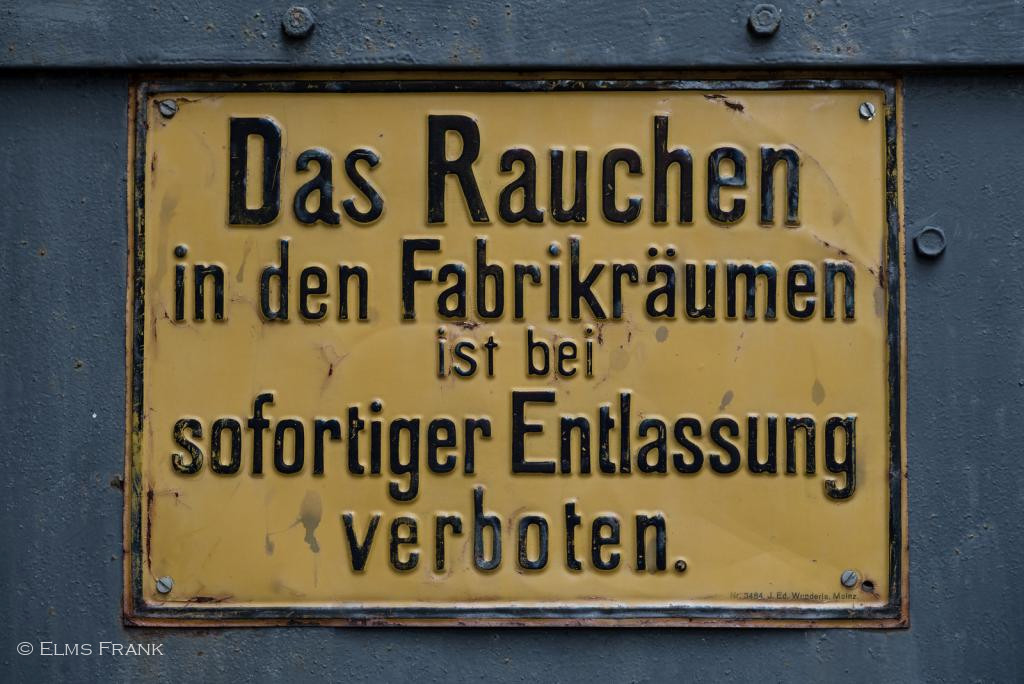 Warnschild