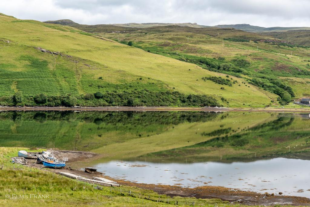 Wasserspiegelung - Loch Harport - Isle of Skye