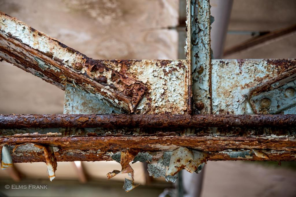 Rost an Stahlträger - Linoleumfabrik Hohnstein